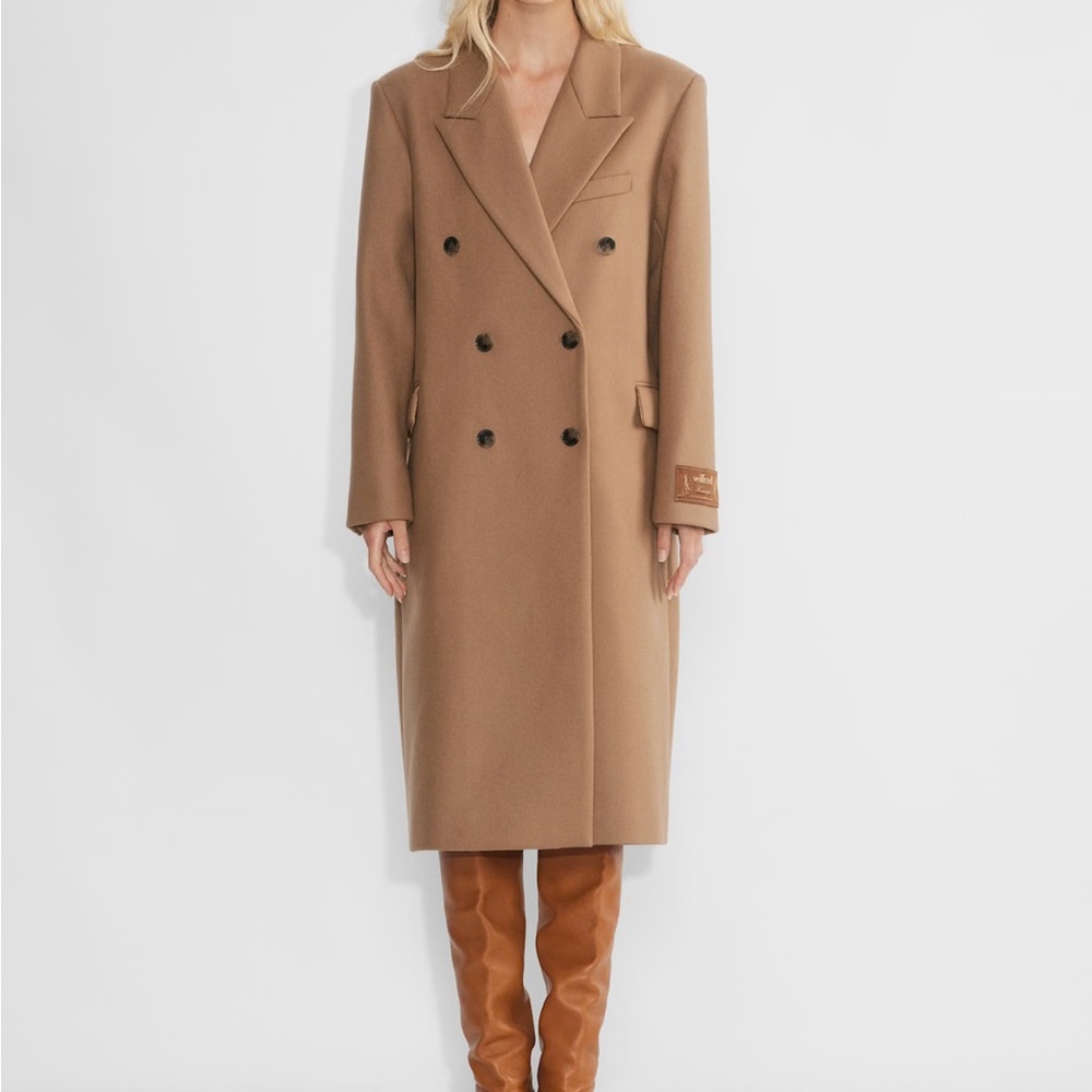 Aritzia Classic Camel Double-Breasted Wool coat- worn twice size m